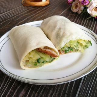 卤肉土豆丝卷饼