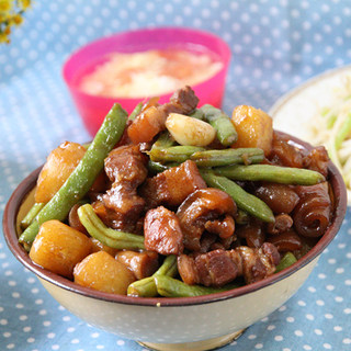 土豆豆角炖五花肉