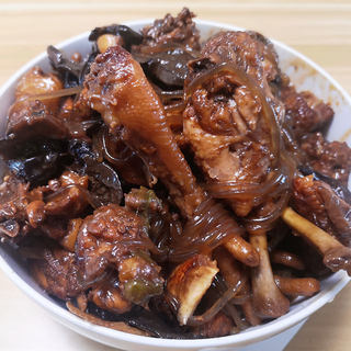 小鸡炖蘑菇