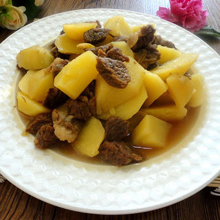 牛肉炖土豆