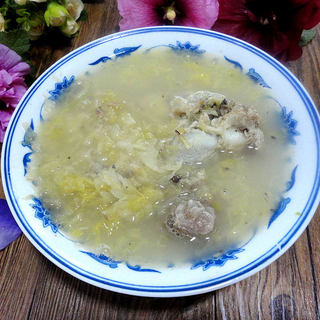 大骨头炖酸菜