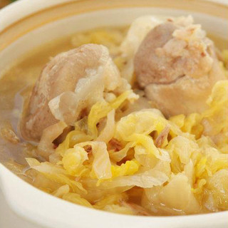 棒骨炖酸菜