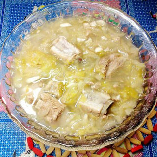 东北酸菜炖排骨