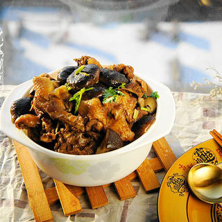 小鸡炖蘑菇