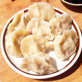胡萝卜芹菜猪肉水饺