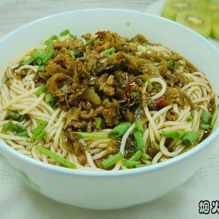 酸汤米线