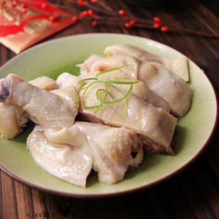肥嫩鲜美--白斩鸡