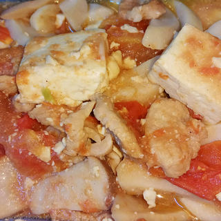 番茄杏鲍菇焖客家豆腐