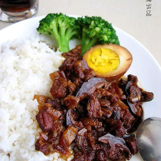台湾卤肉饭