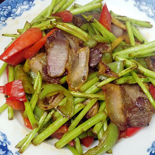 藜蒿炒腊肉