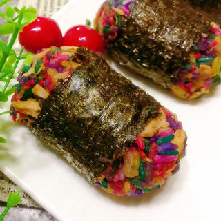 金枪鱼肉松花米饭团