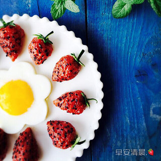 草莓糯米饭团