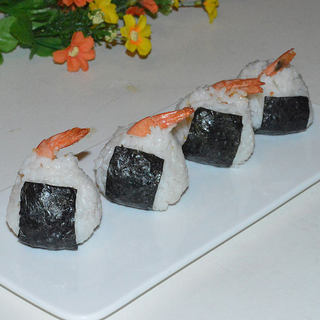 海苔鲜虾饭团