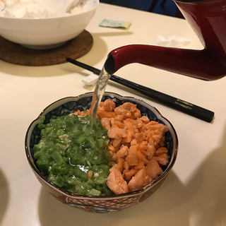 秋葵三文鱼茶泡饭