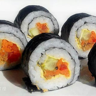 让孩子爱上吃饭——肉松寿司