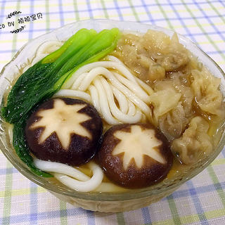 时蔬肉燕乌冬面