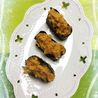 军舰肉松寿司