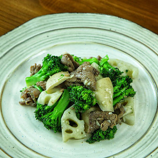 韩剧里的那道大菜——牛肉炒杂菜