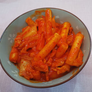 辣白菜炒年糕