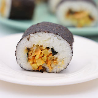 榨菜肉松虾片寿司