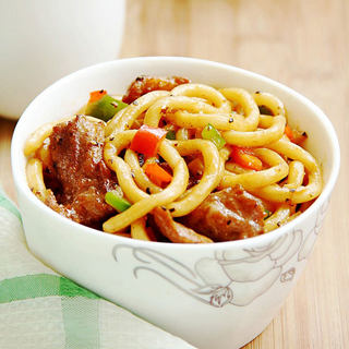 黑椒猪肉炒乌冬面