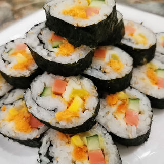 咸蛋黄肉松寿司