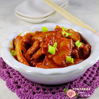 百吃不厌的下饭菜----辣白菜炒五花肉