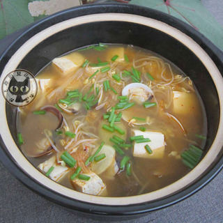 韩式辣白菜豆腐汤