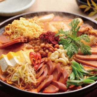 部队锅（韩国的一种火锅）