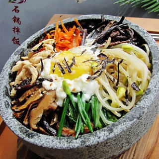 韩式石锅拌饭