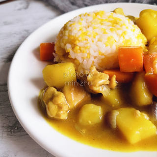 咖喱鸡肉饭