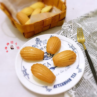 香草蔓越莓玛德琳