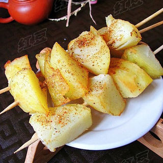 馋嘴小吃--烤土豆串