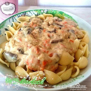 白汁蘑菇鸡肉意大利贝壳面（=＾● w ●＾=）