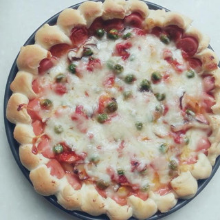 香菇虾仁火腿卷边PIZZA