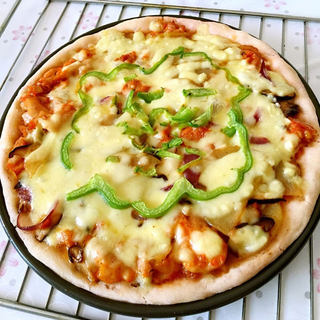 奥尔良烤鸡腿肉披萨