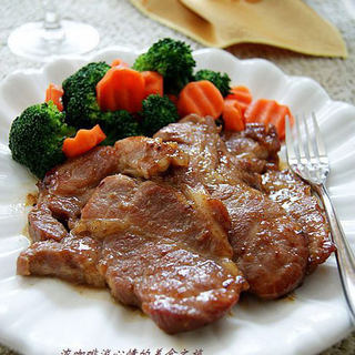 让厨房新手赚足面子的宴客西餐—香煎梅花肉（另附2款快速煎肉餐）