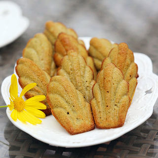 抹茶玛德琳蛋糕