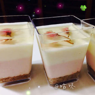 樱花乳酪慕斯蛋糕
