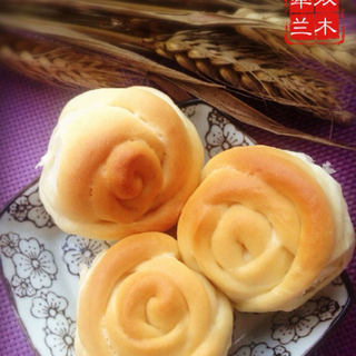 超软蜂蜜牛奶玫瑰花餐包