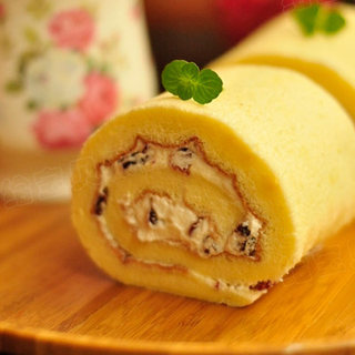 蔓越莓戚风蛋糕卷