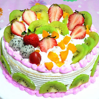 奶油生日蛋糕