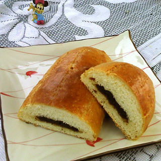 枣泥豆沙鲜奶面包
