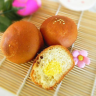椰蓉蛋黄小餐包