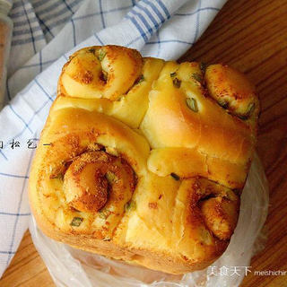 【葱花肉松吐司】