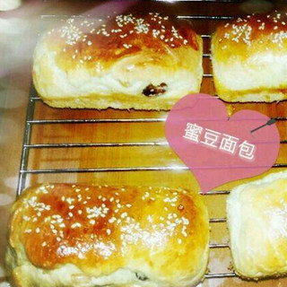 蜜豆面包