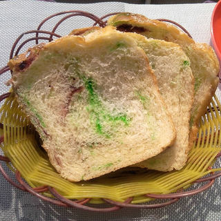 斑斓果酱吐司