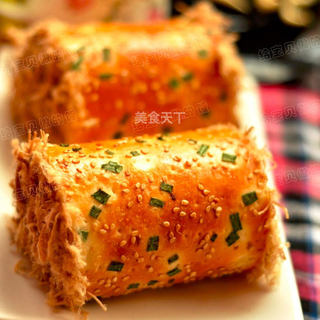 沙拉酱肉松面包卷