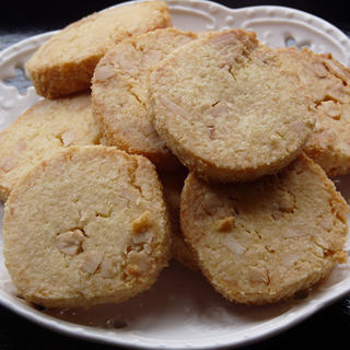 椰香腰果饼干
