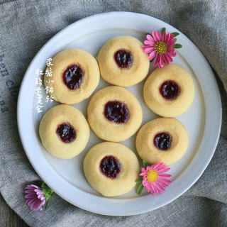 蓝莓果酱小饼干